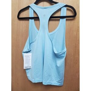 NWT Lululemon Swiftly Tech Racerback Tank 2.0 *Race Length - Icing Blue Sz 12